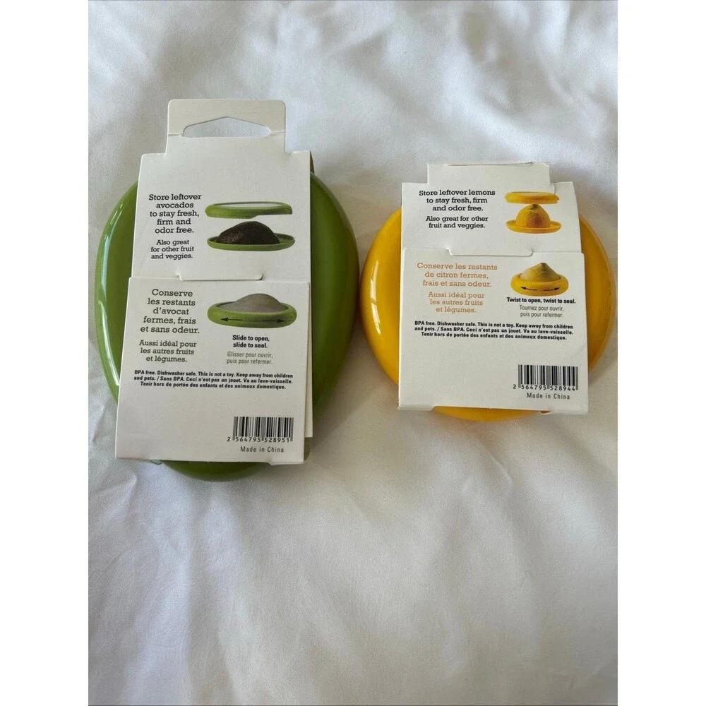 Avocado and Lemon Pod Set by Fresh Stretch is a reusable Fruit/Veggie Foodsave